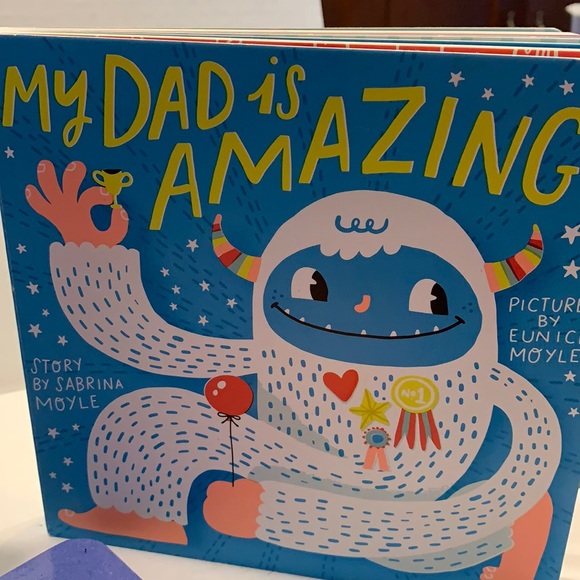 👍2/$26👍 Set of three family books - Picture 2 of 9